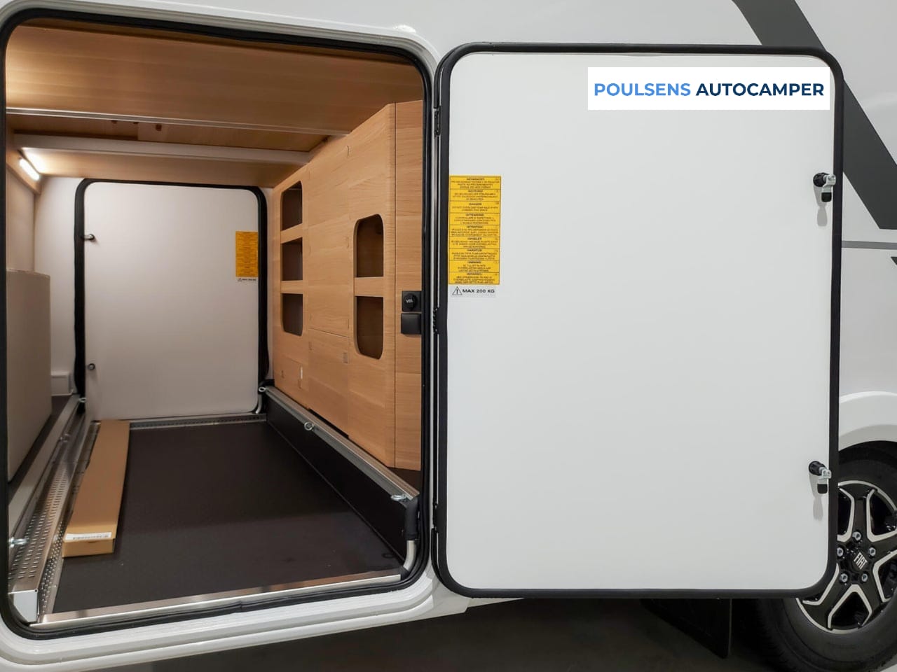 Vue extérieure du Adria Coral Plus 670 SL 2026 neuf