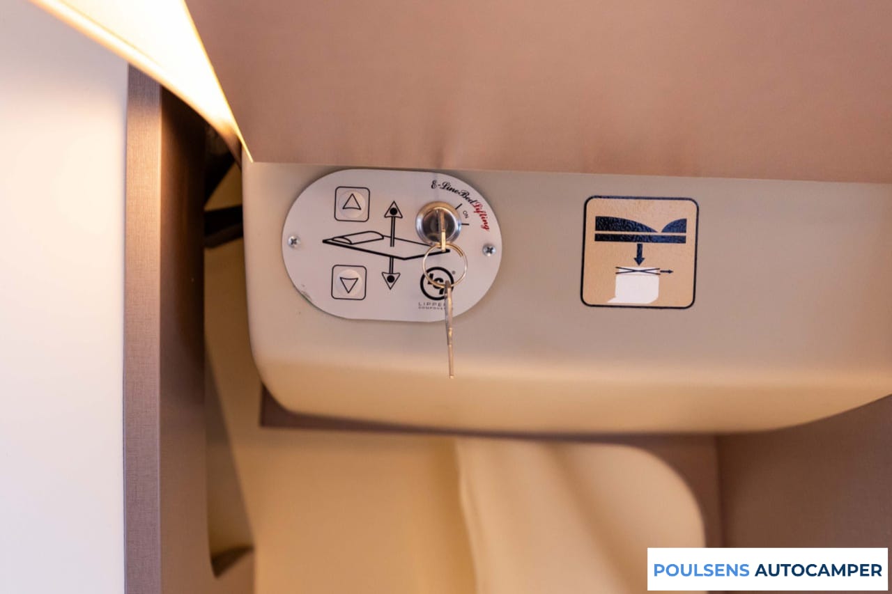 Cabine avant du Bürstner Lyseo TD 690 2021 avec tableau de bord Fiat