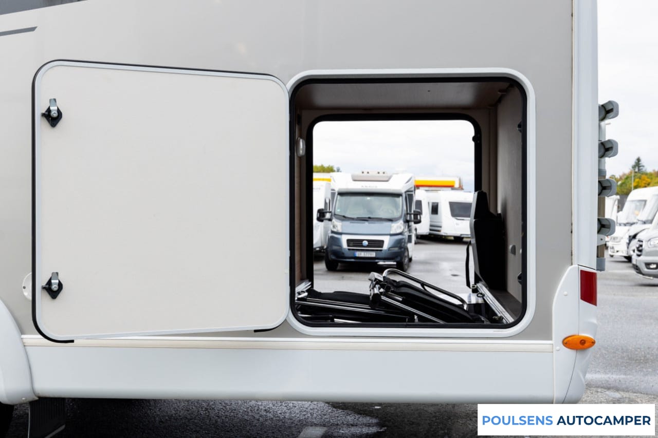 Vue extérieure du camping‑car semi‑intégré Carado T 447 2019 d’occasion