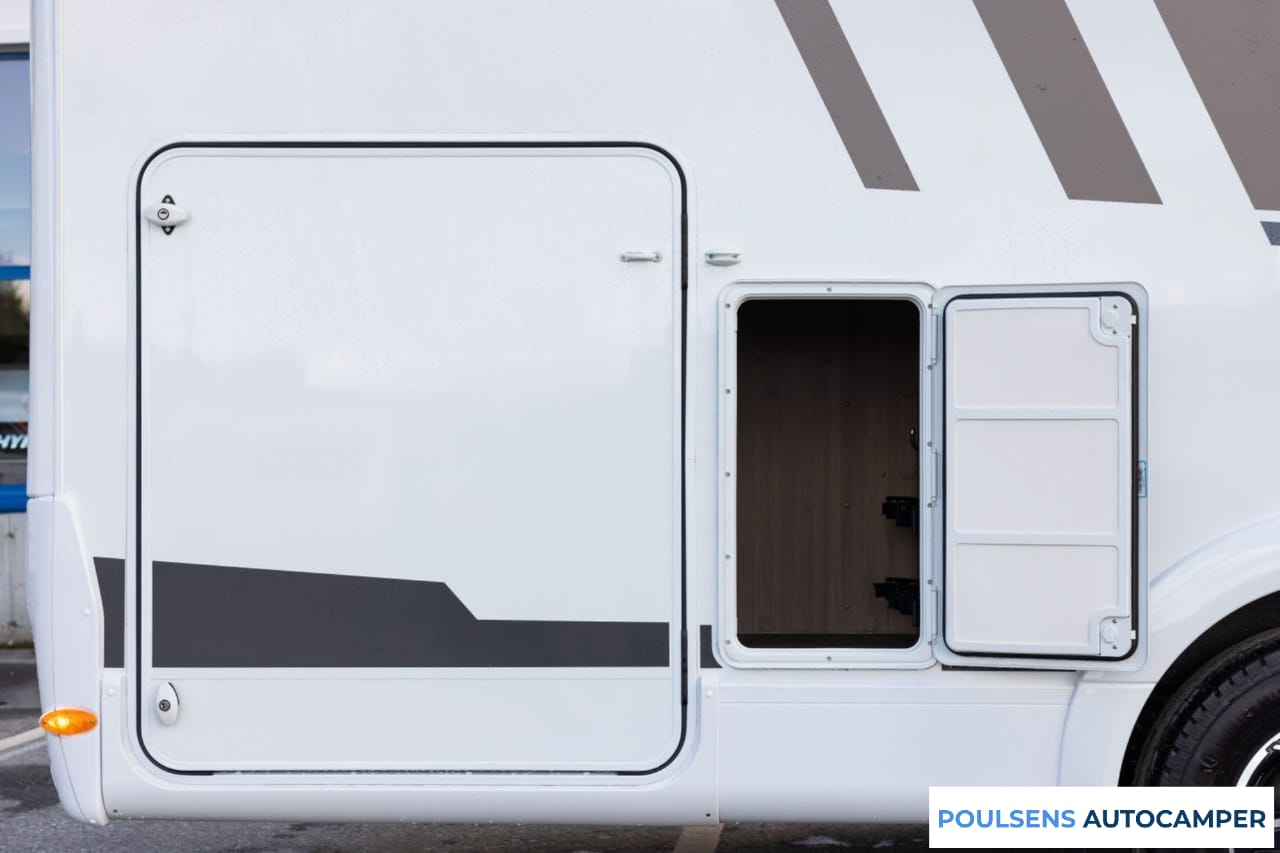 Vue extérieure du camping‑car semi‑intégré Carado T 447 2024 neuf