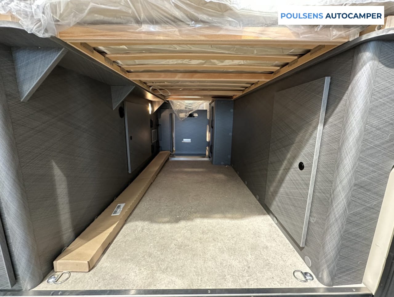 Vue arrière du camping‑car urbain Etrusco CV 640 SB 2026 sur base Fiat