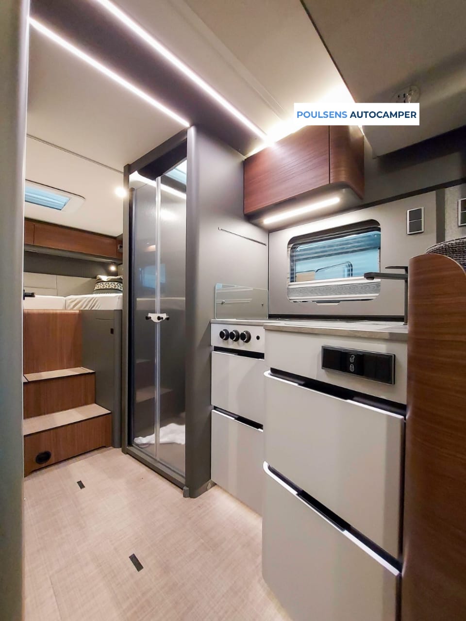 Cuisine du Hymer B‑MC T 680 2026 avec réfrigérateur