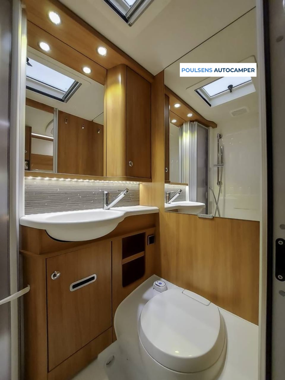 Salle de bain du Hymer Exsis‑i 588 2020
