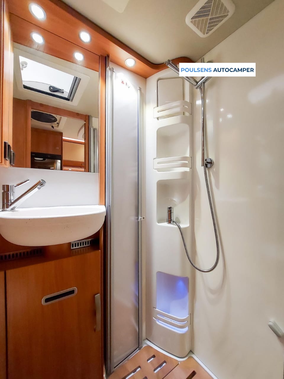 Salle de bain du Hymer MLT 580