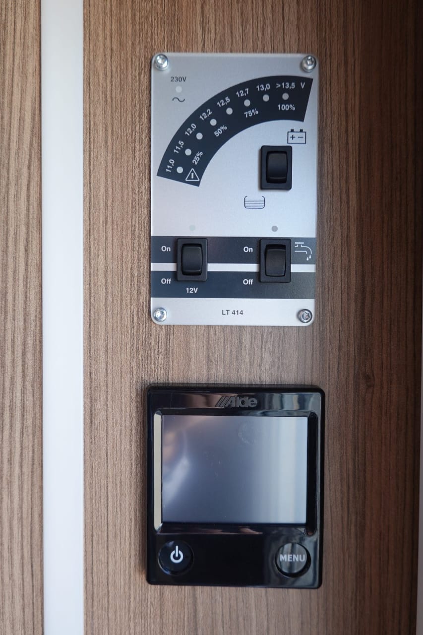Vue intérieure de la Knaus Südwind 580 UE Scandinavian 2022